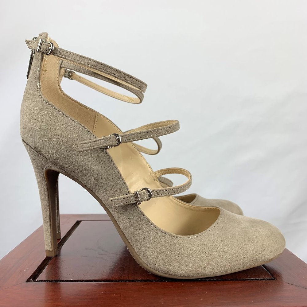 Circus Tan Chissey Heels Size 7
